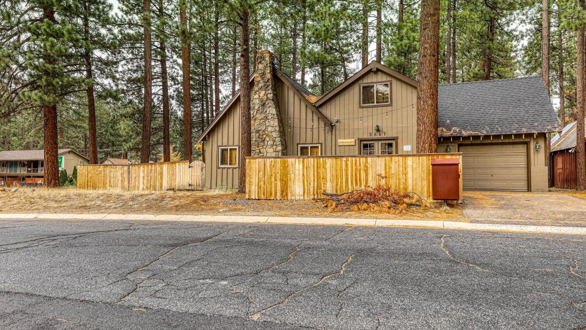 סאות' לייק טאהו Black Bear Hideaway